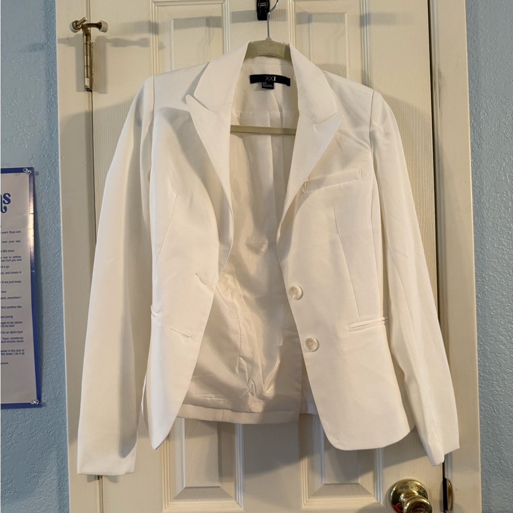Forever 21 White Tailored Blazer